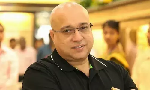 డబ్బులు ఊరికే రావు.. గుండు అంకుల్ మరో క్రేజీ వీడియో వైరల్