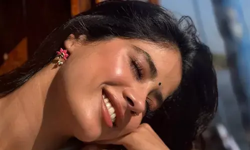 Janhvi Kapoor : స్టార్ డైరెక్టర్‌తో జాన్వీక‌పూర్ వెబ్ సిరీస్..?