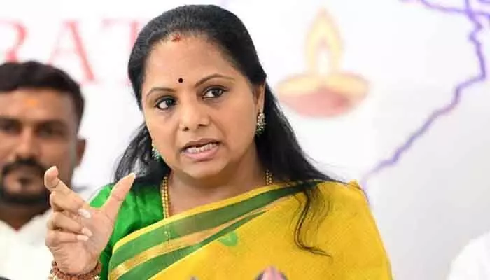MLC Kavitha: మహిళను చితకబాదడమే ప్రజాపాలనా.. ఎమ్మెల్సీ కవిత సెన్సేషనల్ ట్వీట్ MLC Kavitha: మహిళను చితకబాదడమే ప్రజాపాలనా.. ఎమ్మెల్సీ కవిత సెన్సేషనల్ ట్వీట్
