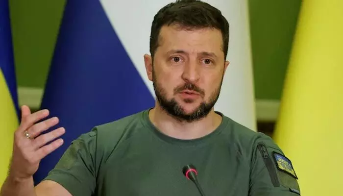 Zelensky: వారికి సొంత సైన్యం అవసరం.. ఉక్రెయిన్ అధ్యక్షుడు జెలెన్ స్కీ సంచలన వ్యాఖ్యలు Zelensky: వారికి సొంత సైన్యం అవసరం.. ఉక్రెయిన్ అధ్యక్షుడు జెలెన్ స్కీ సంచలన వ్యాఖ్యలు