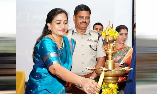 మీది వృత్తి కాదు.. సామాజిక బాధ్యత
