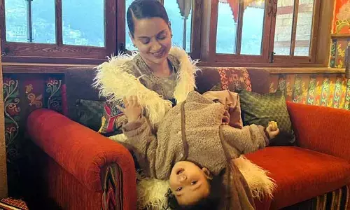 Kangana Ranaut : వాటితో ఎలాంటి ఉపయోగం లేదు అనుకున్న.. మా అమ్మ చెప్పిన వినిపించుకోలేదు.. హీరోయిన్ కామెంట్స్