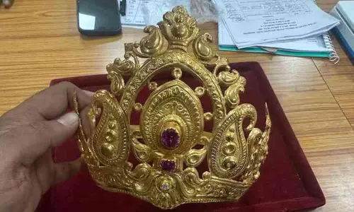 బంగారు కిరీటం.. బంగారపు కత్తి.. జయ ఆస్తులు తమిళనాడు సర్కారుకు అప్పగింత