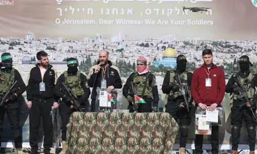 Israel- Hamas: ముగ్గురు బందీలను విడుదల చేసిన హమాస్