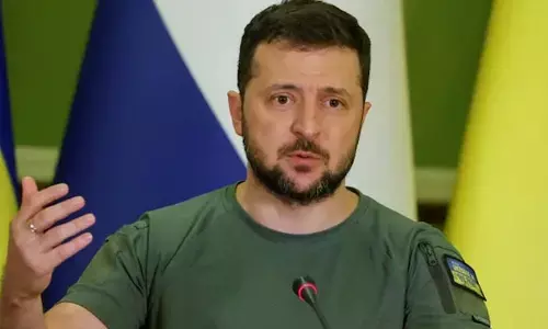 Zelensky: వారికి సొంత సైన్యం అవసరం.. ఉక్రెయిన్ అధ్యక్షుడు జెలెన్ స్కీ సంచలన వ్యాఖ్యలు