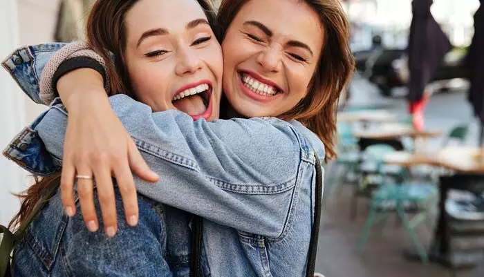 Friendship: ఫ్రెండ్ & బెస్ట్ ఫ్రెండ్ కి తేడా ఏంటి? Friendship: ఫ్రెండ్ & బెస్ట్ ఫ్రెండ్ కి తేడా ఏంటి?