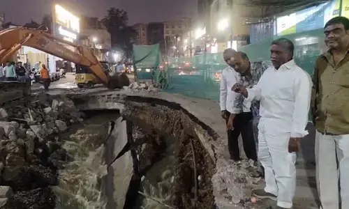 Hyderabad: గోషామహల్లో తప్పిన పెను ప్రమాదం.. మరోసారి కుప్పకూలిన చాక్నవాడి నాలా