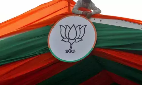 ఢిల్లీ కొత్త సీఎం ప్రమాణ స్వీకారానికి ముహూర్తం ఖరారు
