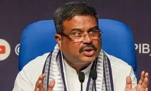 Education: ఎన్ఈపీపై తమిళనాడు ప్రభుత్వం రాజకీయం చేస్తోంది.. కేంద్ర మంత్రి ధర్మేంద్ర ప్రధాన్