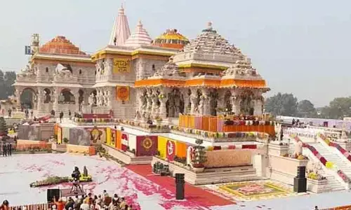 Ayodhya Temple : అయోధ్య ఆలయం రికార్డు ఆదాయం
