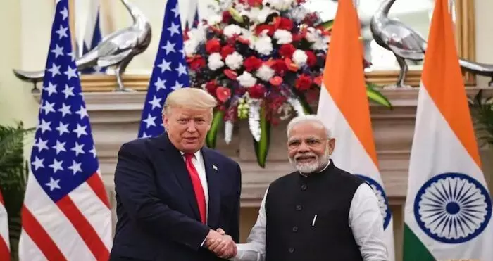 Donald Trump: పరస్పరం పన్నులు విధించుకుంటున్నామని మోడీకి చెప్పా Donald Trump: పరస్పరం పన్నులు విధించుకుంటున్నామని మోడీకి చెప్పా