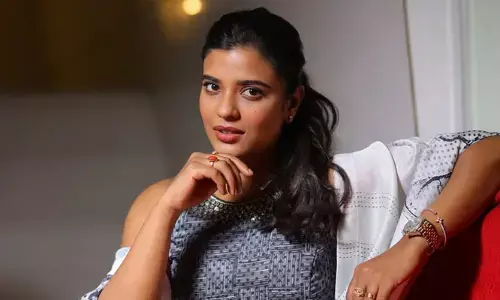 Aishwarya Rajesh: ఐశ్వర్య రాజేశ్‌ను ఇలా చూస్తే  ముసలోడికైనా చెమటలు పట్టాల్సిందే.. ఏం అందం తల్లి నీది!