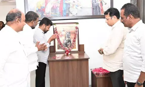 ఛత్రపతి శివాజీ మహారాజ్‌కు CM రేవంత్ రెడ్డి నివాళి