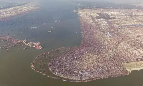 Maha Kumbh: ఉత్తరప్రదేశ్ లోని ఖైదీలకు గంగాజలాలు..!