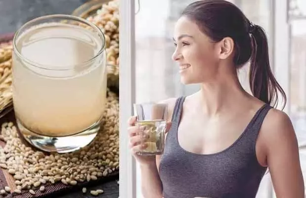 Barley water : ఎండకు అలసిపోతున్నారా..? బార్లీ వాటర్తో కూల్ అవ్వండిలా.. Barley water : ఎండకు అలసిపోతున్నారా..? బార్లీ వాటర్తో కూల్ అవ్వండిలా..