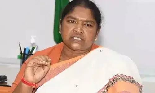 అక్షింతలు పంచడం, అబద్ధాలు చెప్పడం తప్ప బీజేపీ‌కి అభివృద్ధి పట్టదు: మంత్రి సీతక్క