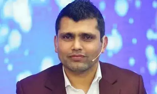 Kamran Akmal: వెళ్లి జింబాబ్వేతో సిరీస్ ఆడుకోండి.. పాక్‌పై కమ్రాన్ అక్మల్ సెటైర్లు