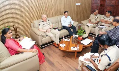 మహిళా రక్షణ కోసం ‘సురక్ష’ యాప్​