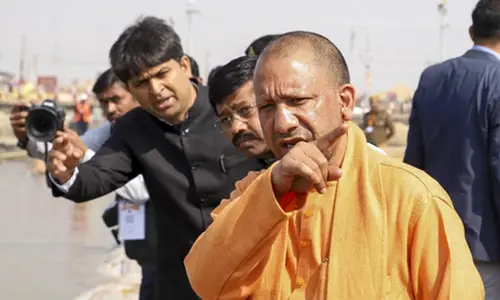 Cm yogi: మహాకుంభమేళాతో రూ.3 లక్షల కోట్ల ఆదాయం.. యూపీ సీఎం యోగీ