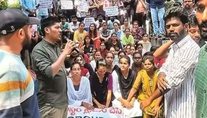 APPSC:రేపే గ్రూప్-2 మెయిన్స్ పరీక్ష.. సర్వత్రా ఉత్కంఠ! APPSC:రేపే గ్రూప్-2 మెయిన్స్ పరీక్ష.. సర్వత్రా ఉత్కంఠ!