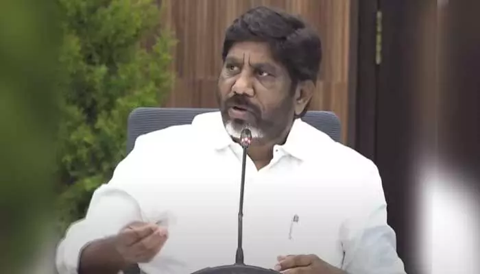 Bhatti Vikramarka: బీసీల్లో ముస్లింమైనార్టీలను చూపడానికి కారణం ఇదే: భట్టి విక్రమార్క Bhatti Vikramarka: బీసీల్లో ముస్లింమైనార్టీలను చూపడానికి కారణం ఇదే: భట్టి విక్రమార్క