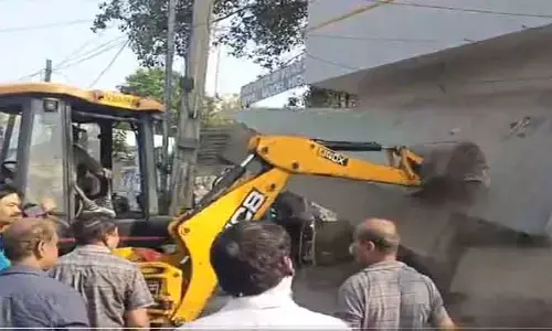 Weekend demolitions : హైదరాబాద్ ఉప్పల్ లో వీకెండ్ కూల్చివేతలు షురు!