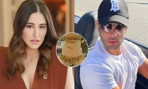 వ్యాపారవేత్తను సీక్రెట్‌గా పెళ్లి చేసుకుని షాకిచ్చిన పవన్ కళ్యాణ్ బ్యూటీ.. పోస్ట్‌తో ట్విస్ట్ ఇచ్చిందిగా!