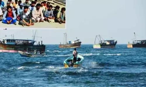 Indian Fishermens : పాక్‌ జైలు నుంచి 22 మంది భారత జాలర్లు విడుదల