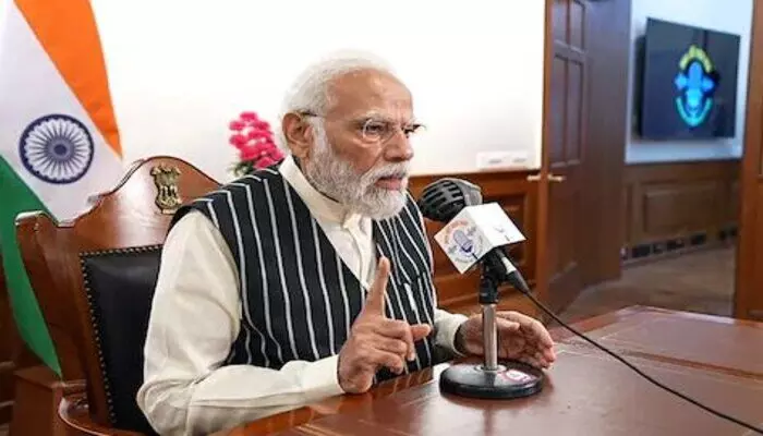 PM Modi: ఒక్కరోజు సైంటిస్టులుగా మారండి PM Modi: ఒక్కరోజు సైంటిస్టులుగా మారండి