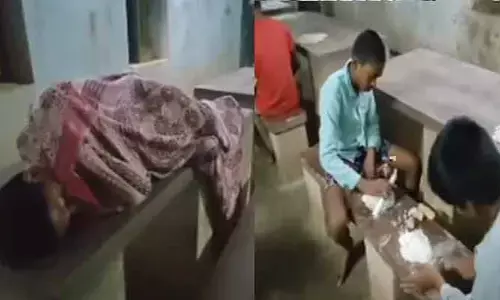 Nellore: గురుకుల పాఠశాలలో వెట్టిచాకిరి