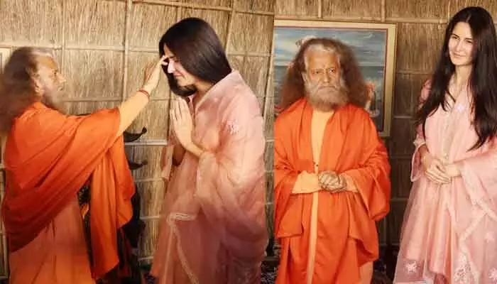 థియేటర్లలో కాసుల వర్షం కురిపిస్తోన్న ఛావా చిత్రం.. మహాకుంభమేళాను సందర్శించుకున్న నటి కత్రినాకైఫ్ ఫ్యామిలీ థియేటర్లలో కాసుల వర్షం కురిపిస్తోన్న ఛావా చిత్రం.. మహాకుంభమేళాను సందర్శించుకున్న నటి కత్రినాకైఫ్ ఫ్యామిలీ