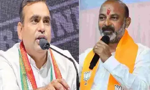 MP Chamala : బండి సంజయ్ పై ఈసీకి ఫిర్యాదు చేస్తాం : ఎంపీ చామల