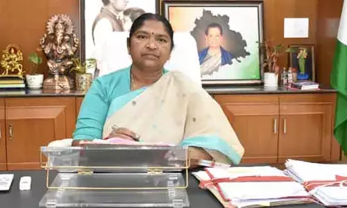Seethakka : సీతక్క ఆదేశాలతో అధికారుల్లో టెన్షన్ !