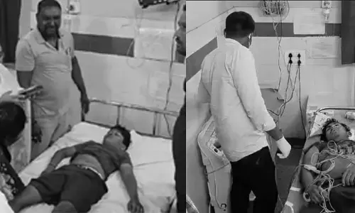 Bike accident: బైక్​సరదా.. వారిద్దరి ప్రాణం తీసింది..