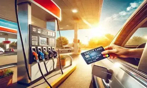 Credit Card Offer: ఇక ఫ్రీ పెట్రోల్.. ఈ క్రెడిట్ కార్డ్ ఉంటే చాలు.. ఛాన్స్ మిస్‌ చేసుకోవద్దు!