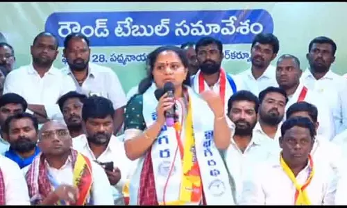 Kavitha : కులగణన రెండో దఫాపై ప్రభుత్వం నిర్లక్ష్యం : కవిత