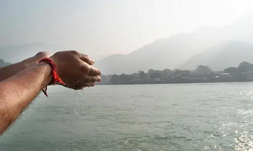 Ganga River: బిహార్‌లోని గంగా జలాల్లో బ్యాక్టీరియా.. ఆర్థిక సర్వేలో కీలక విషయాలు