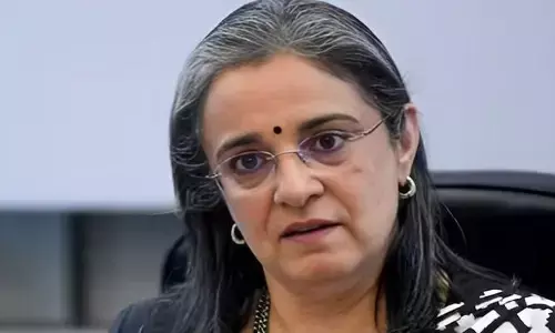 SEBI: సెబీ మాజీ చీఫ్ మాధవి పూరి బుచ్‌తో పాటు ఐదుగురిపై ఎఫ్ఐఆర్ నమోదు
