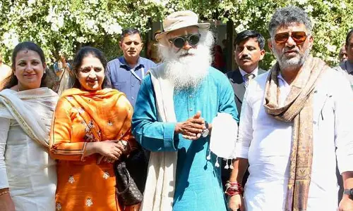Shivakumar: పార్టీ మార్పు ఊహాగానాలపై స్పందించిన డీకే
