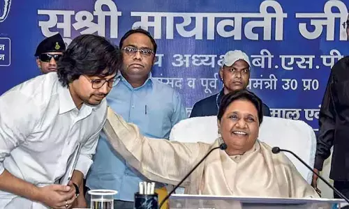 Mayawati: మేనల్లుడిని పార్టీ నుంచి సస్పెండ్ చేసిన మాయావతి.. రీజన్ ఏంటో చెప్పిన మాజీ సీఎం