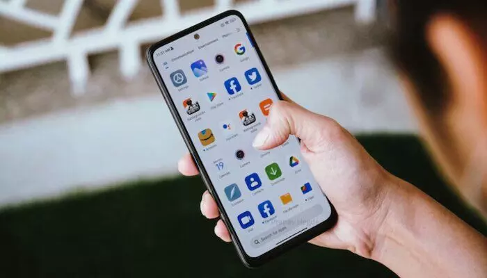New phone settings: కొత్త స్మార్ట్ఫోన్ కొంటున్నారా? ఈ సెట్టింగ్స్ మార్చడం తప్పనిసరి New phone settings: కొత్త స్మార్ట్ఫోన్ కొంటున్నారా? ఈ సెట్టింగ్స్ మార్చడం తప్పనిసరి