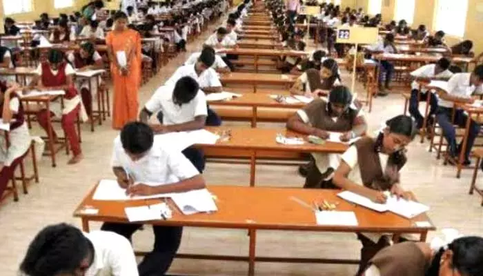 రేపటి నుంచి ఇంటర్మీడియట్ పరీక్షలు రేపటి నుంచి ఇంటర్మీడియట్ పరీక్షలు
