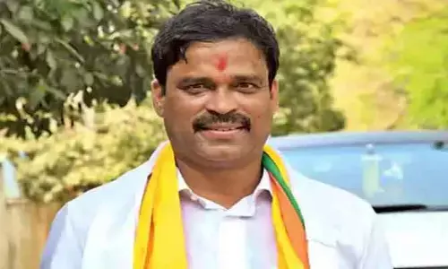 Graduate MLC: ఉభయ గోదావరి గ్రాడ్యుయేట్ ఎమ్మెల్సీగా పేరాబత్తుల విజయం
