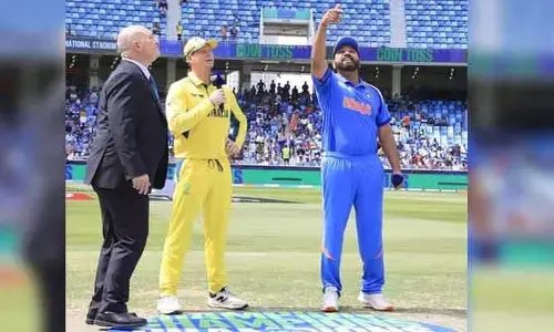Champions Trophy-2025: సెమీస్‌లో టాస్ గెలిచి బ్యాటింగ్ ఎంచుకున్న ఆసిస్.. తుది జట్లు ఇవే