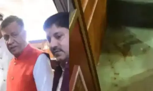 UP Speaker: ఎమ్మెల్యే పాన్ మసాలా ఉమ్మివేసింది చూసా- స్పీకర్