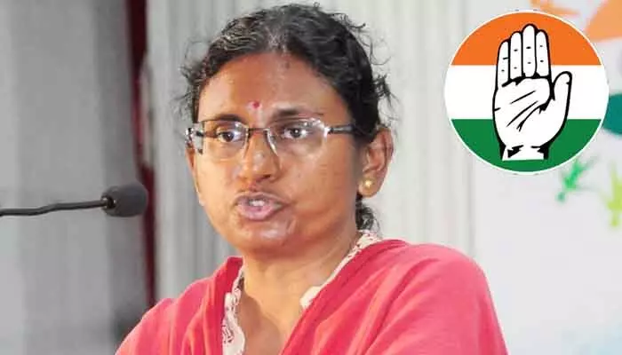 Congress: స్థానిక ఎన్నికలపై మీనాక్షి ఫోకస్.. గాంధీ భవన్లో వరుస భేటీలు Congress: స్థానిక ఎన్నికలపై మీనాక్షి ఫోకస్.. గాంధీ భవన్లో వరుస భేటీలు