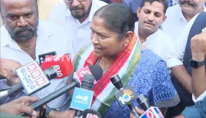 Minister Seethakka: మల్లన్న మాట్లాడే ముందు ఆలోచించుకో.. మంత్రి సీతక్క సెన్సేషనల్ కామెంట్స్ Minister Seethakka: మల్లన్న మాట్లాడే ముందు ఆలోచించుకో.. మంత్రి సీతక్క సెన్సేషనల్ కామెంట్స్