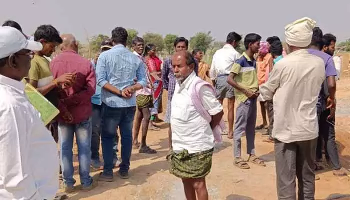 రైతుల నిరసన.. ఇంతకీ ఏమైనట్టు..? రైతుల నిరసన.. ఇంతకీ ఏమైనట్టు..?