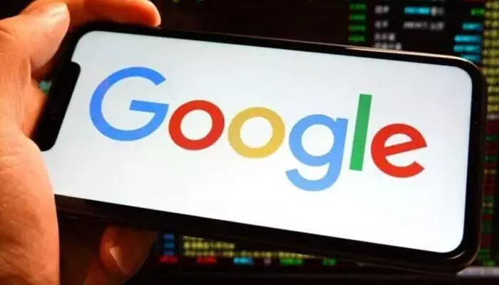 Google:యూజర్ల కోసం గూగుల్ సరికొత్త ఆప్షన్.. స్కామ్ మెసేజ్లకు చెక్! Google:యూజర్ల కోసం గూగుల్ సరికొత్త ఆప్షన్.. స్కామ్ మెసేజ్లకు చెక్!