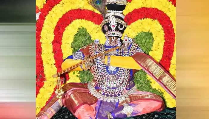 అత్యంత వైభవంగా నారసింహుడి బ్రహ్మోత్సవాలు అత్యంత వైభవంగా నారసింహుడి బ్రహ్మోత్సవాలు